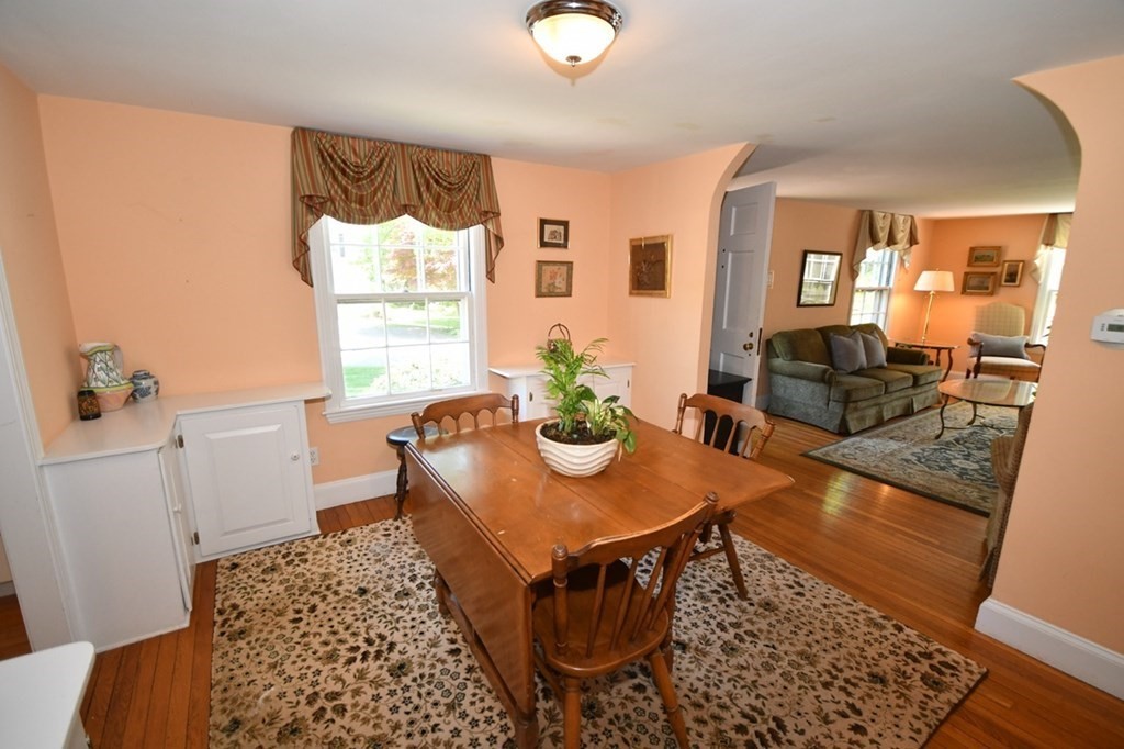 5 Virginia Road Andover, MA 01810 - Photo 6 of 34 Gallery Image 6