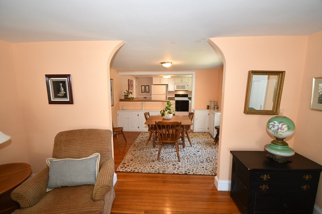 5 Virginia Road Andover, MA 01810 - Photo 8 of 34 Gallery Image 8