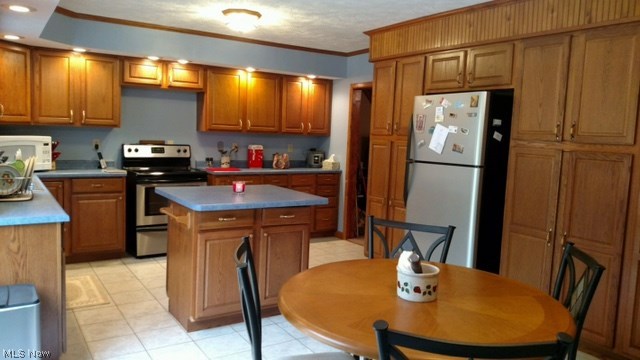 60087 Patton Hollow Road Cambridge, OH 43725 - Photo 2 of 18