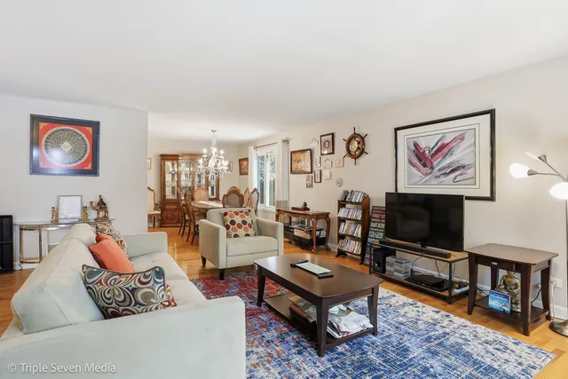 $560,000 | 454 Stone Place, Wheeling, IL 60090