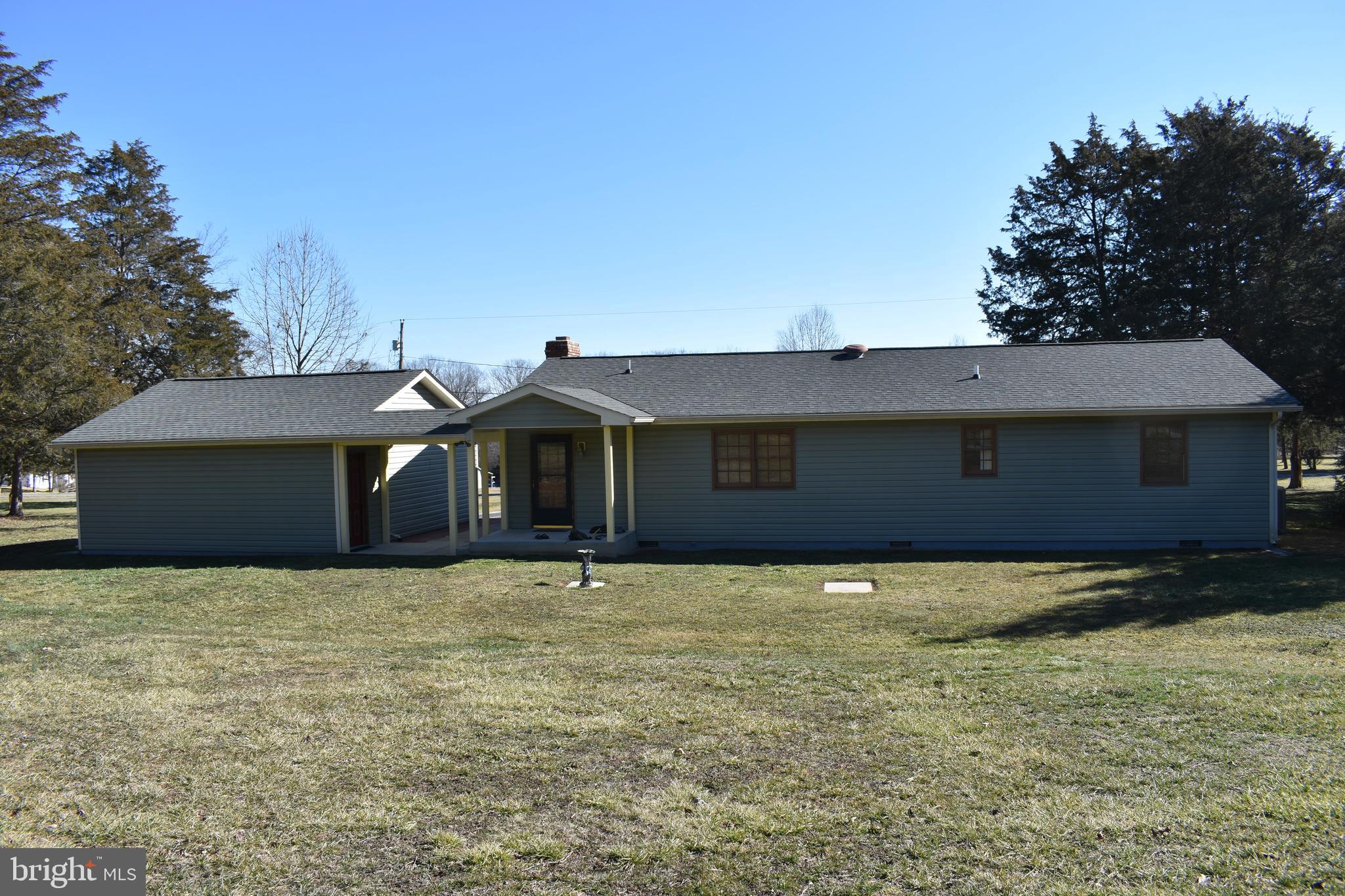 211 Lake Ridge Road Strasburg, VA 22657 - Photo 2 of 27 Back side of the house