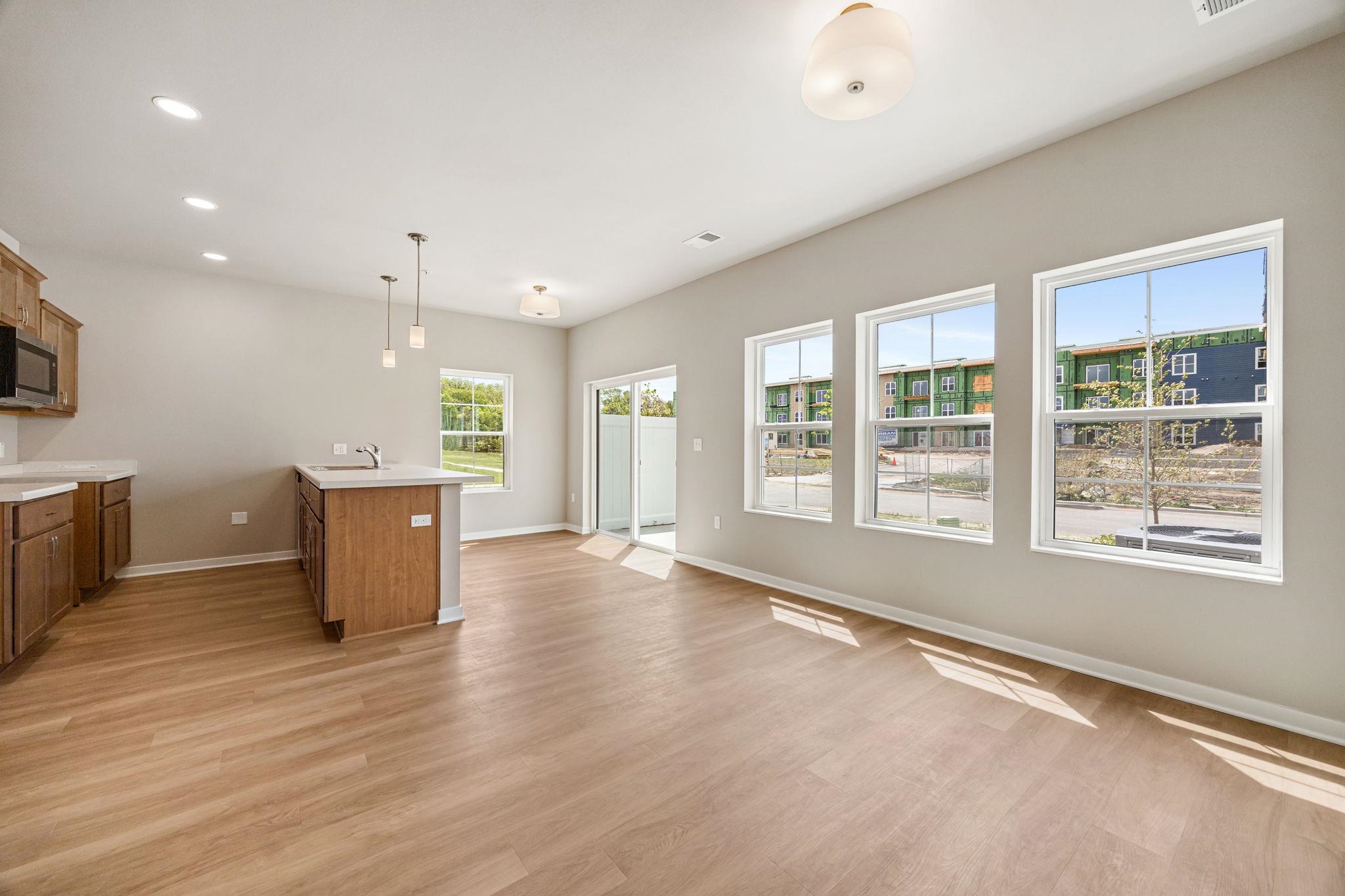 1364 Marigold Fort, Unit 1 Fort Atkinson, WI 53538 - Photo 6 of 65