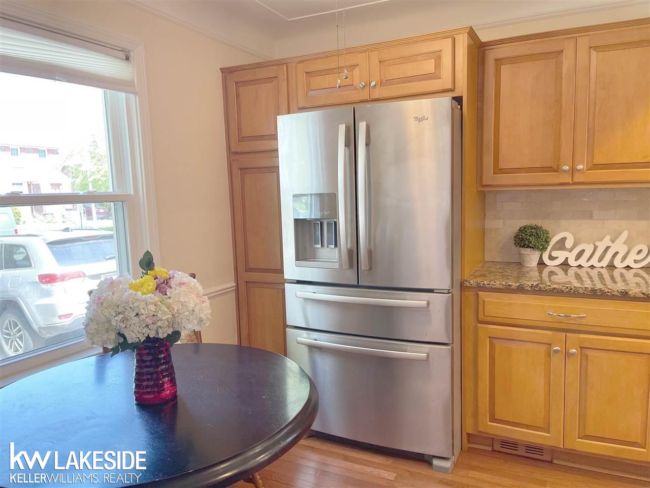 1833 Hampton Road Grosse Pointe, MI 48236 - Photo 17 of 45