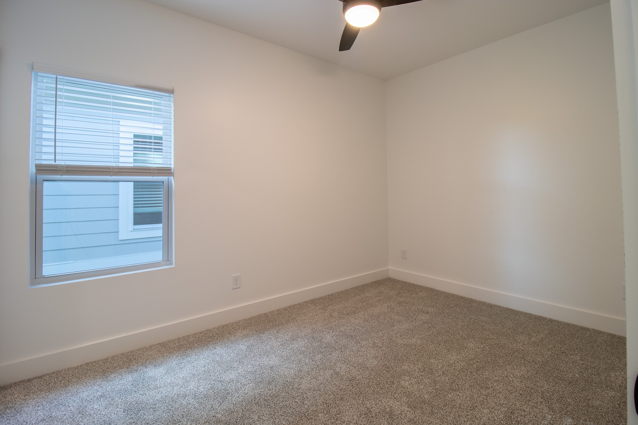 4024 University Avenue, Unit B Old Hickory, TN 37138 - Photo 22 of 30 an empty room with a window