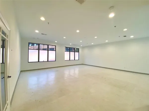 $3,000 | 3824 Highlands Parkway Southeast, Unit 9, Smyrna, GA 30082