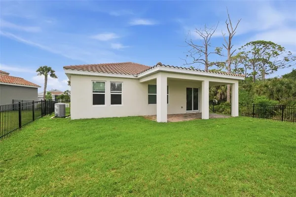 $395,000 | 480 Daylily Boulevard, Nokomis, FL 34275
