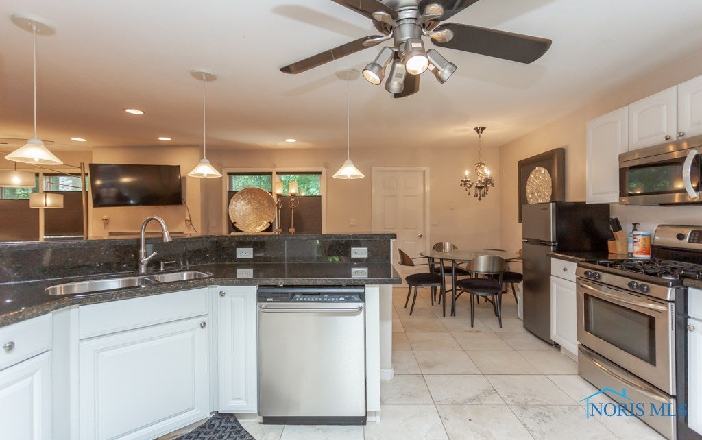 2133 Secor Road Toledo, OH 43606 - Photo 8 of 50 Gallery Image 8