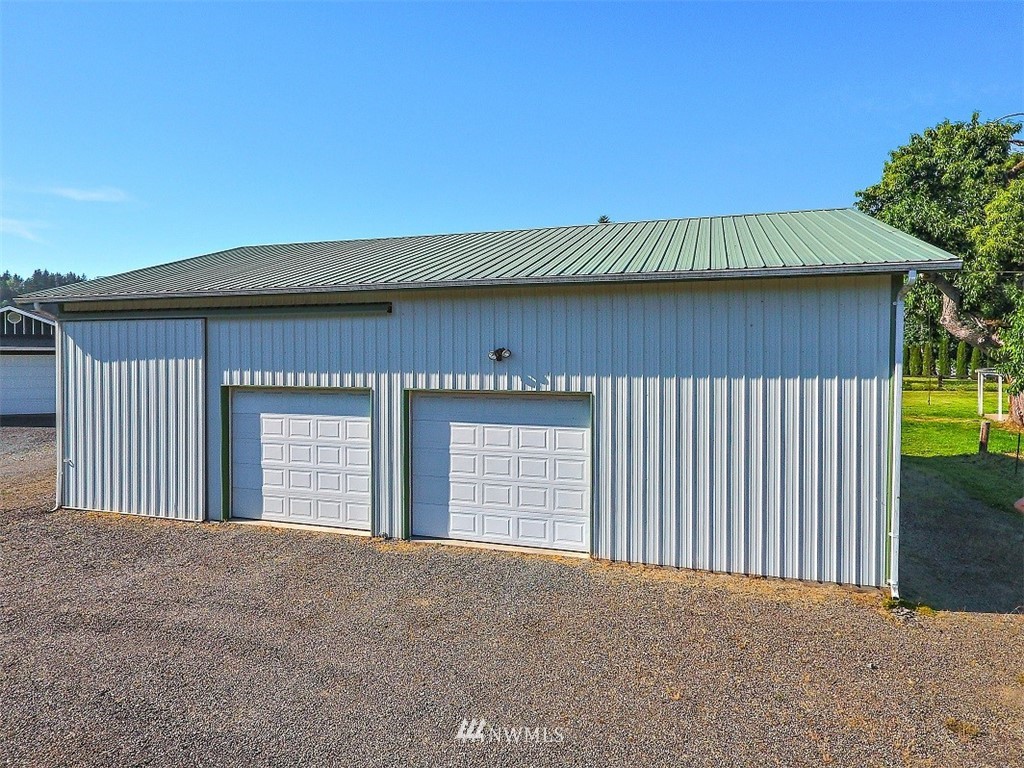 1020 South Machias Road Snohomish, WA 98290 - Photo 4 of 25