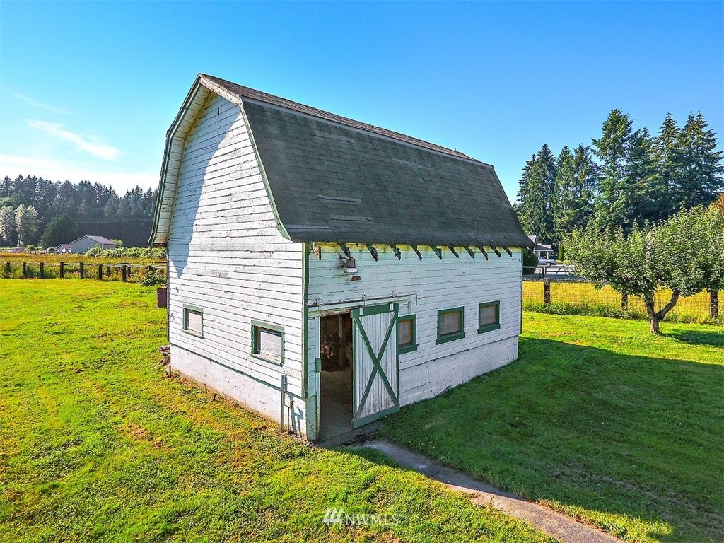 1020 South Machias Road Snohomish, WA 98290 - Photo 6 of 25