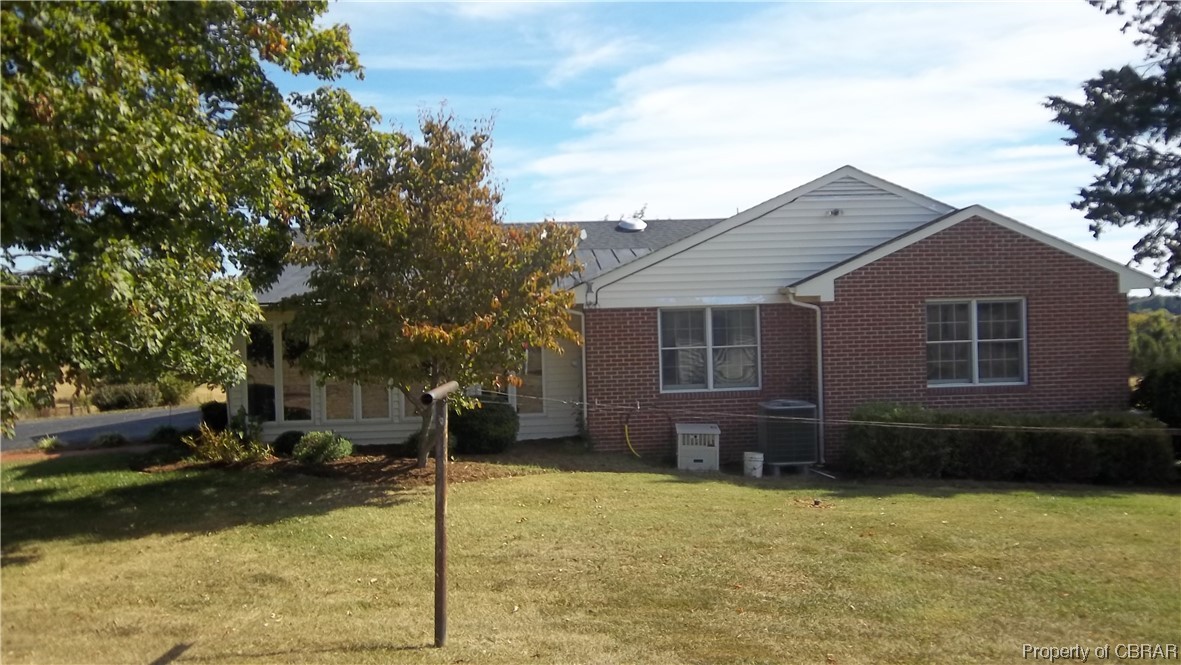 1689 Horseshoe Road Appomattox, VA 24522 - Photo 9 of 35 Gallery Image 9