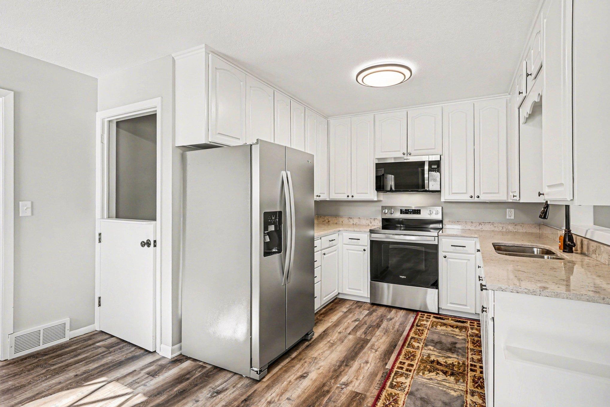 20140 Akin Road Farmington, MN 55024 - Photo 3 of 16