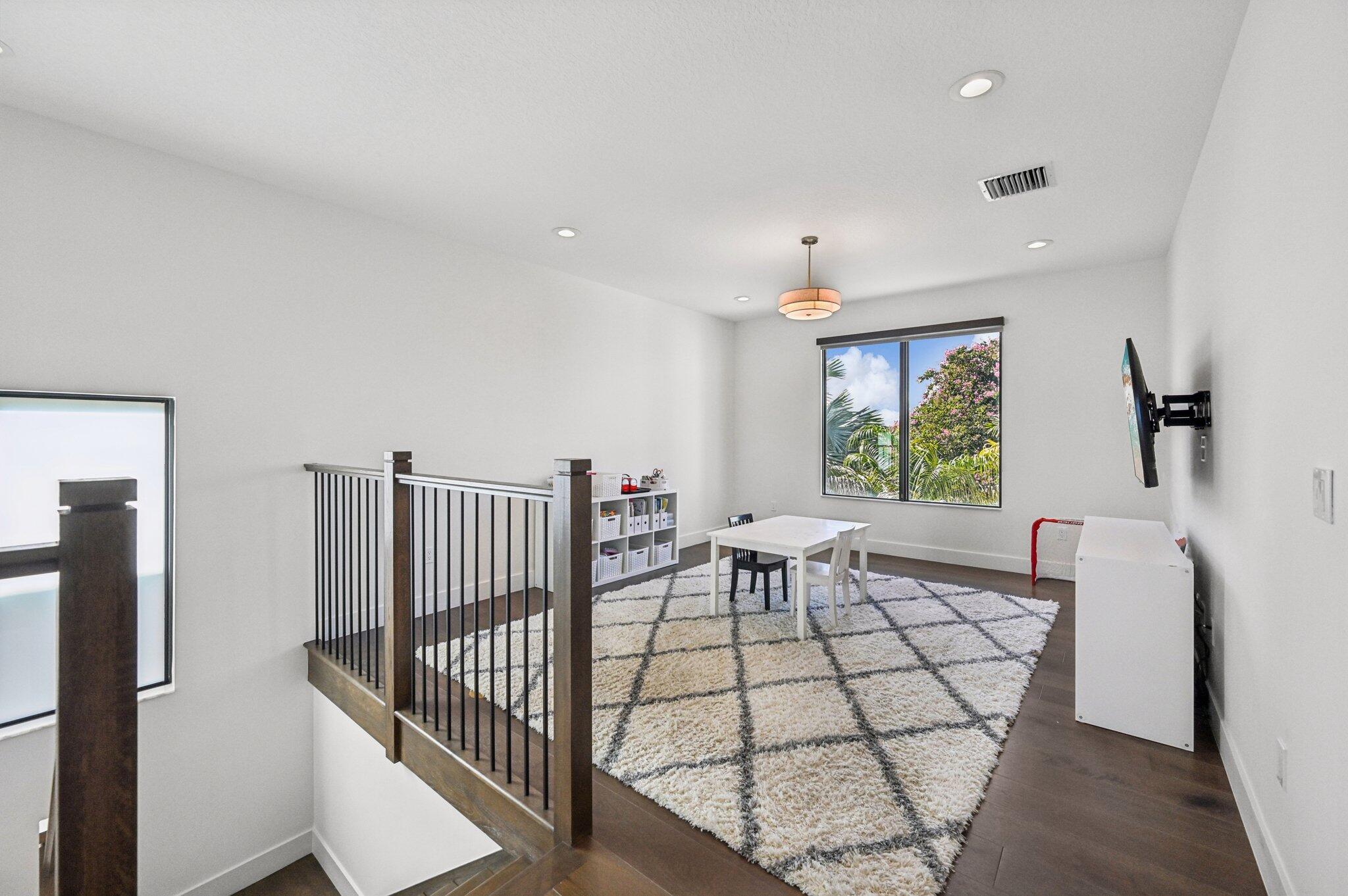 17360 Pagoda Palms Drive Boca Raton, FL 33496 - Photo 19 of 52 19-web-or-mls-Pagoda Palms Dr-L1101-019