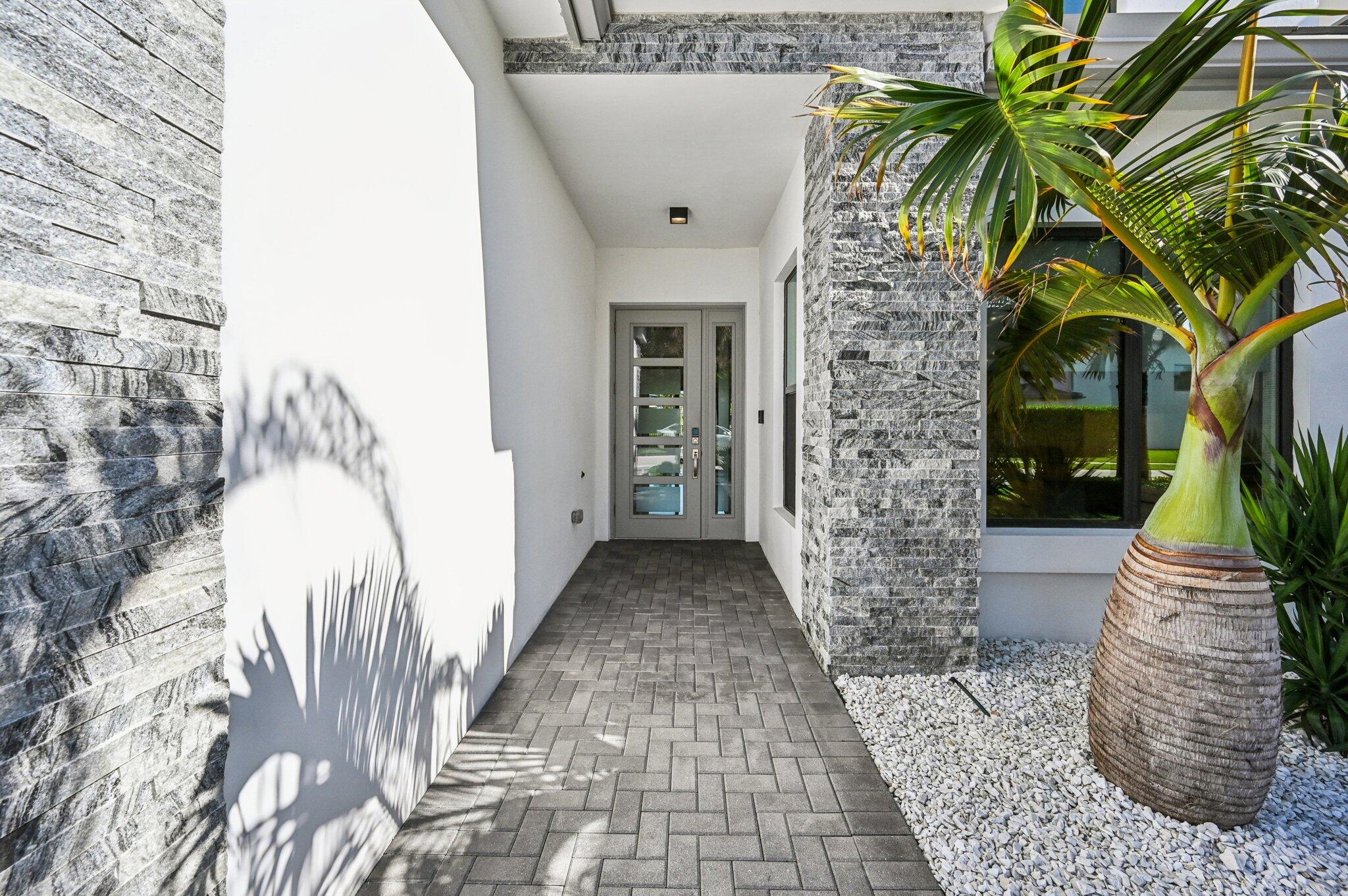 17360 Pagoda Palms Drive Boca Raton, FL 33496 - Photo 5 of 52 5-web-or-mls-Pagoda Palms Dr-L1101-005