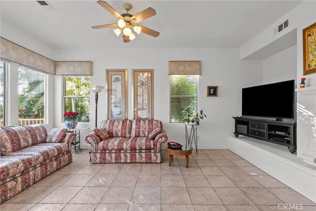 $1,199,900 | 22440 Skylake Place, Saugus, CA 91390