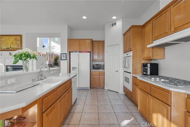 $1,199,900 | 22440 Skylake Place, Saugus, CA 91390