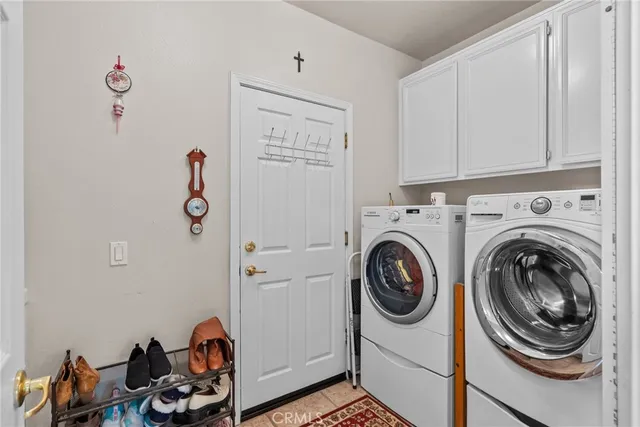 $1,199,900 | 22440 Skylake Place, Saugus, CA 91390