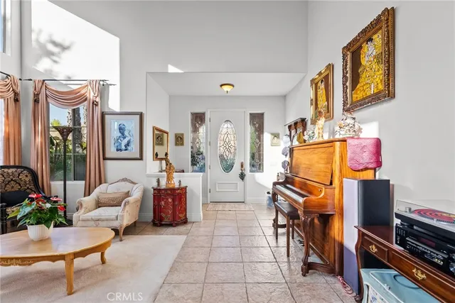 $1,199,900 | 22440 Skylake Place, Saugus, CA 91390