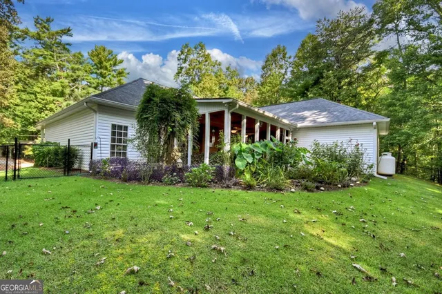 $489,777 | 1075 Cherokee Drive, Ellijay, GA 30540