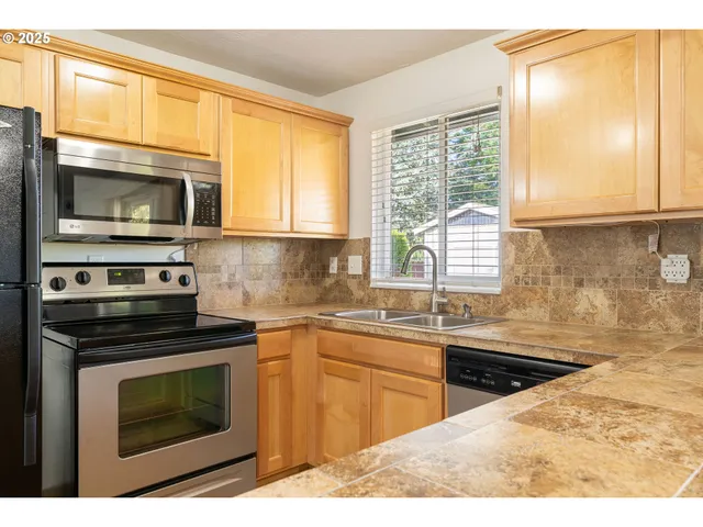 $474,900 | 2701 Northeast Hale Avenue, Gresham, OR 97030