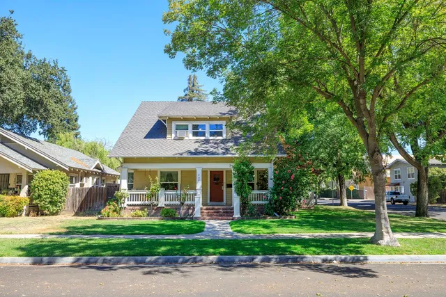 $659,900 | 202 Hackberry Avenue, Modesto, CA 95354