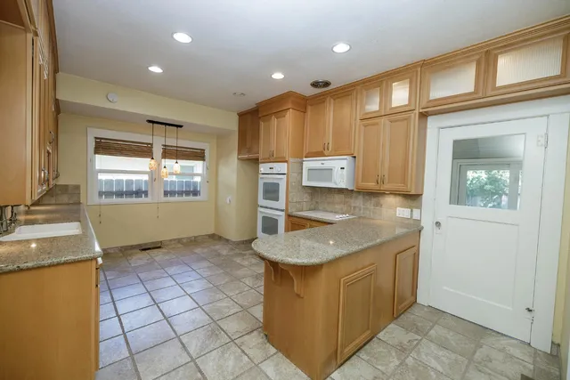 $659,900 | 202 Hackberry Avenue, Modesto, CA 95354