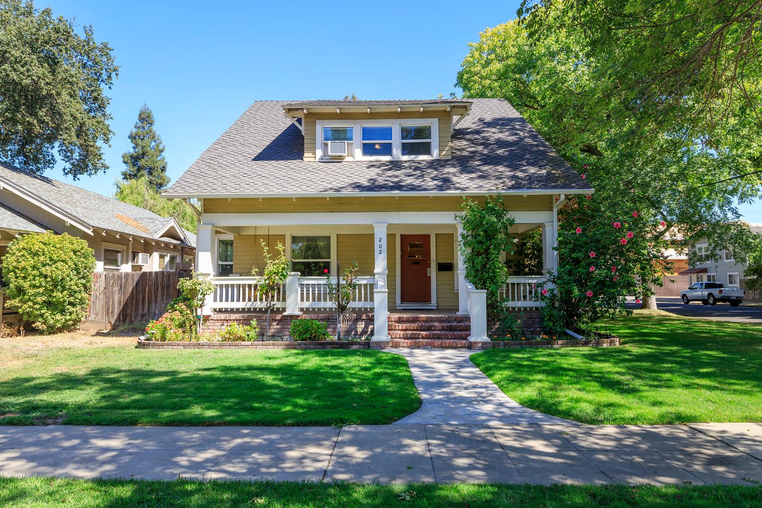 202 Hackberry Avenue Modesto, CA 95354 - Photo 2 of 72