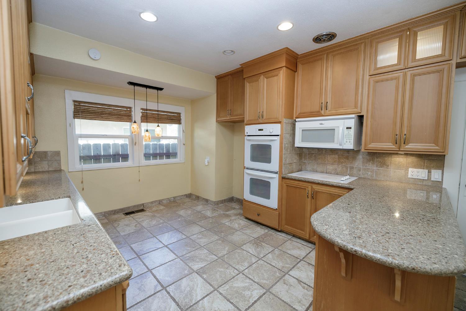 202 Hackberry Avenue Modesto, CA 95354 - Photo 21 of 72