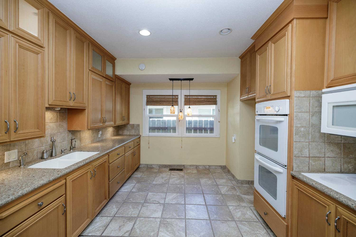 202 Hackberry Avenue Modesto, CA 95354 - Photo 22 of 72