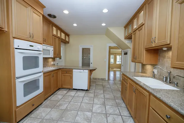 $659,900 | 202 Hackberry Avenue, Modesto, CA 95354