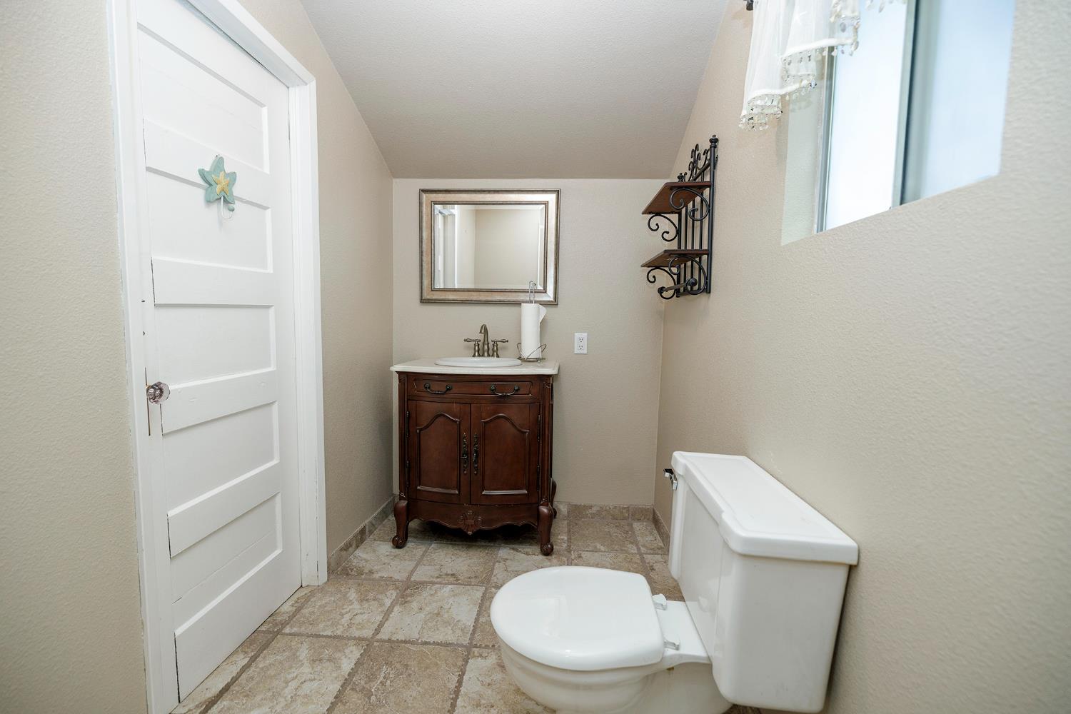 202 Hackberry Avenue Modesto, CA 95354 - Photo 30 of 72