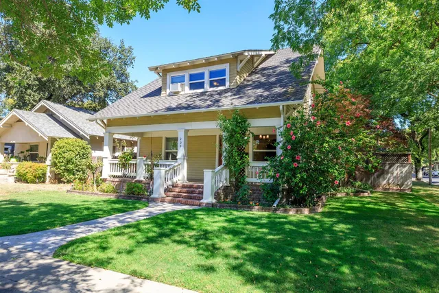 $659,900 | 202 Hackberry Avenue, Modesto, CA 95354