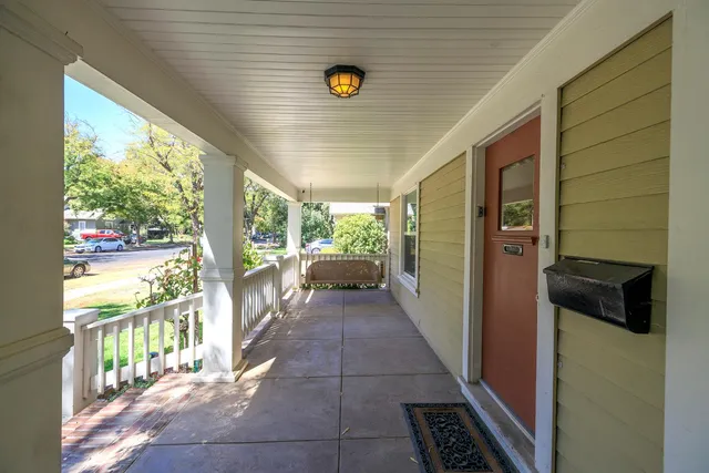 $659,900 | 202 Hackberry Avenue, Modesto, CA 95354