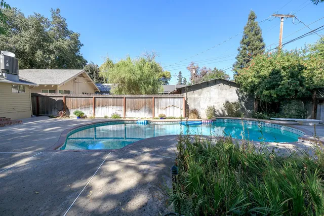 $659,900 | 202 Hackberry Avenue, Modesto, CA 95354