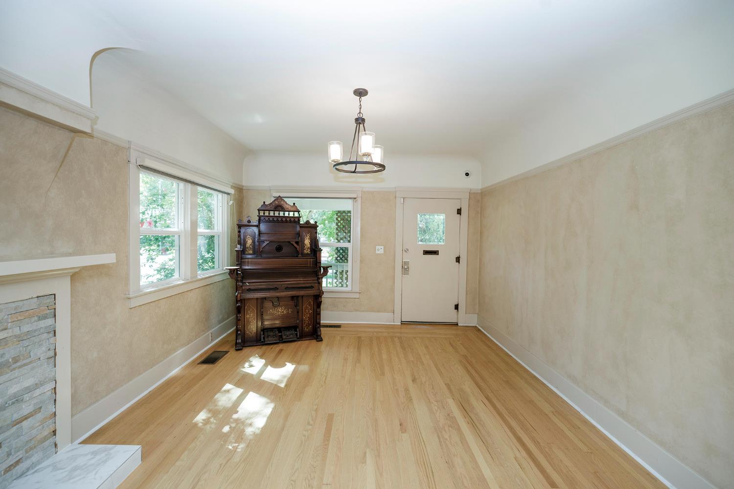 202 Hackberry Avenue Modesto, CA 95354 - Photo 8 of 72