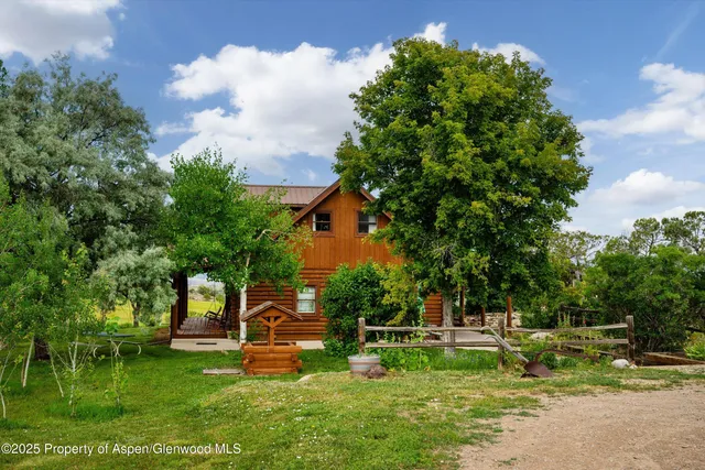 $950,000 | 1563 County Road 326, Silt, CO 81652