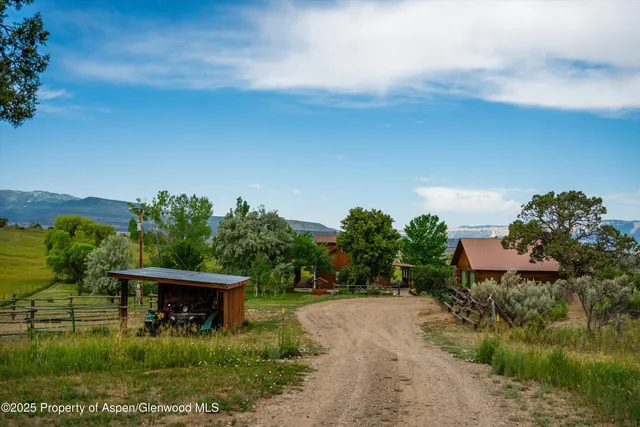 $950,000 | 1563 County Road 326, Silt, CO 81652