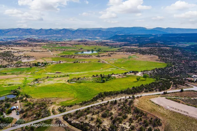 $950,000 | 1563 County Road 326, Silt, CO 81652