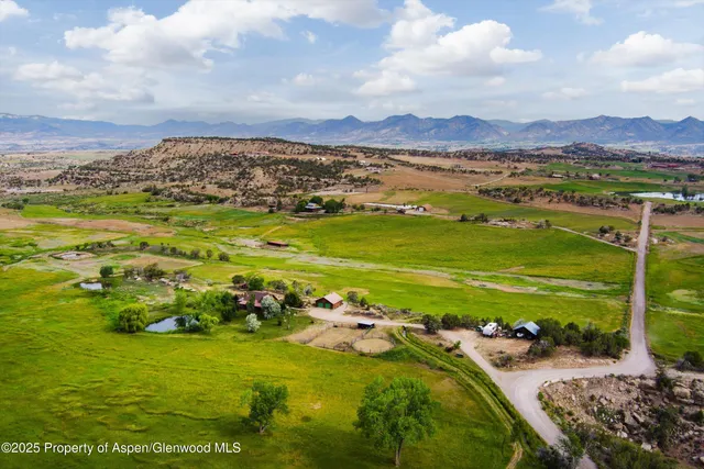 $950,000 | 1563 County Road 326, Silt, CO 81652
