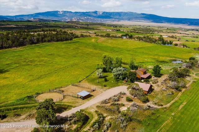 $950,000 | 1563 County Road 326, Silt, CO 81652