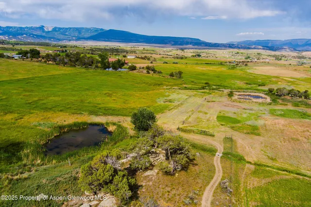 $950,000 | 1563 County Road 326, Silt, CO 81652