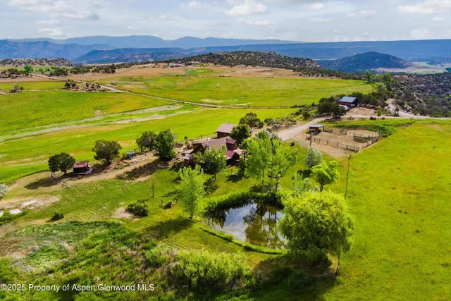 $950,000 | 1563 County Road 326, Silt, CO 81652