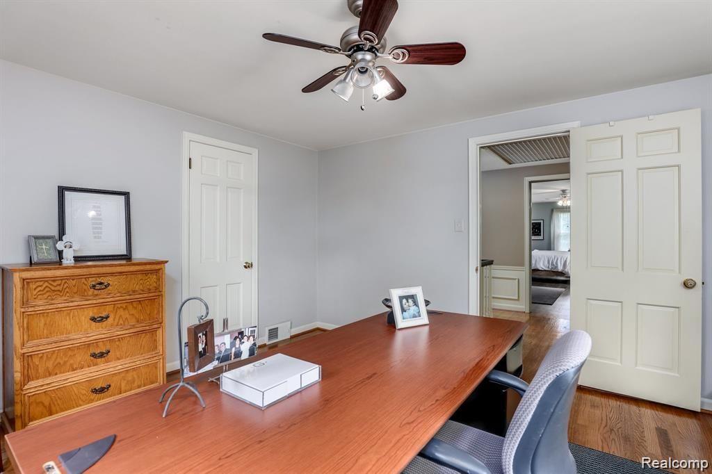 31241 Lahser Road Beverly Hills, MI 48025 - Photo 40 of 65