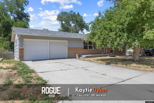 $294,000 | 1320 Kingsbury Drive, Casper, WY 82609