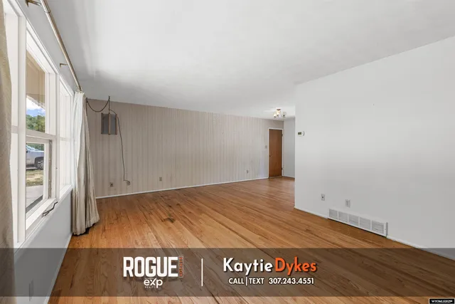 $294,000 | 1320 Kingsbury Drive, Casper, WY 82609