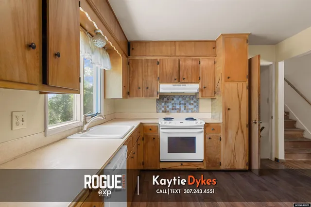 $294,000 | 1320 Kingsbury Drive, Casper, WY 82609