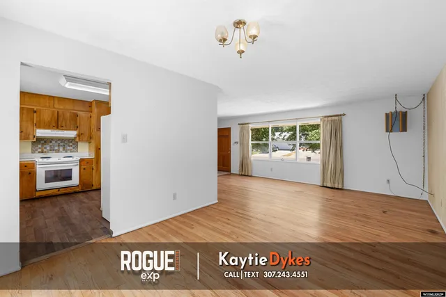 $294,000 | 1320 Kingsbury Drive, Casper, WY 82609