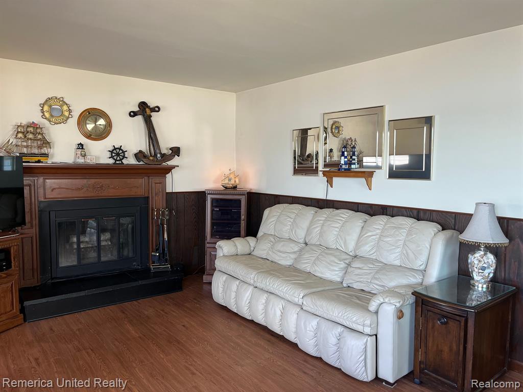 2620 Desmond Road Waterford, MI 48329 - Photo 21 of 39