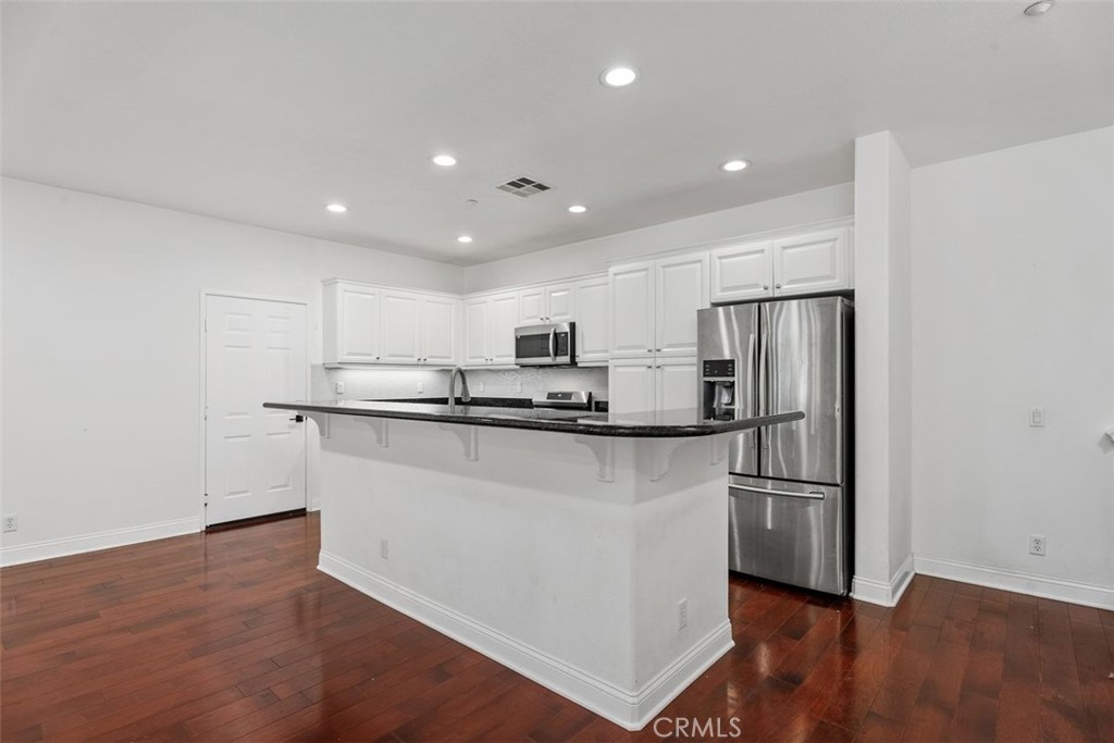 376 Quail Ridge Irvine, CA 92603 - Photo 5 of 31