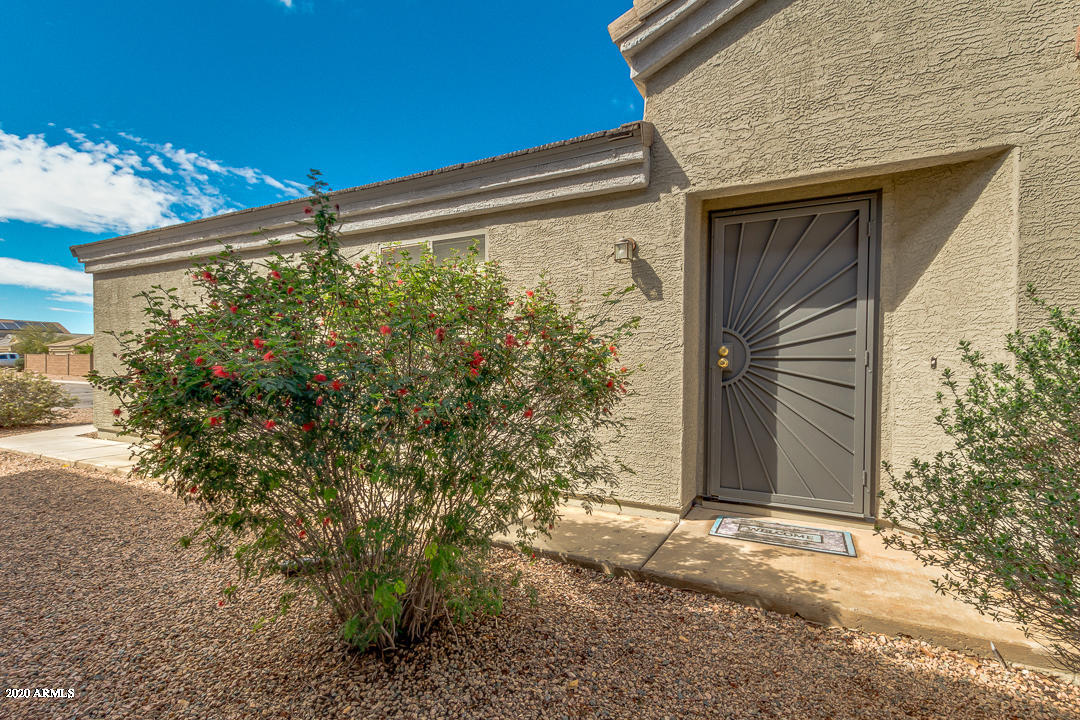 43964 West Magnolia Road Maricopa, AZ 85138 - Photo 3 of 30 Security Screen Door