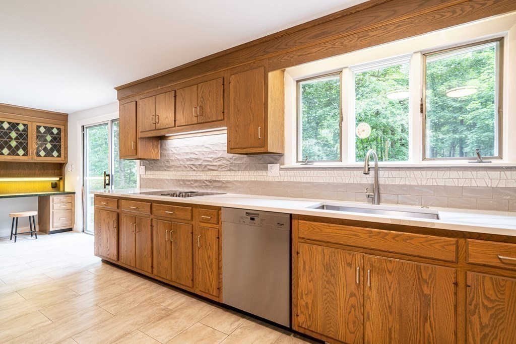 6 Wingate Road Lexington, MA 02421 - Photo 17 of 33 Gallery Image 17